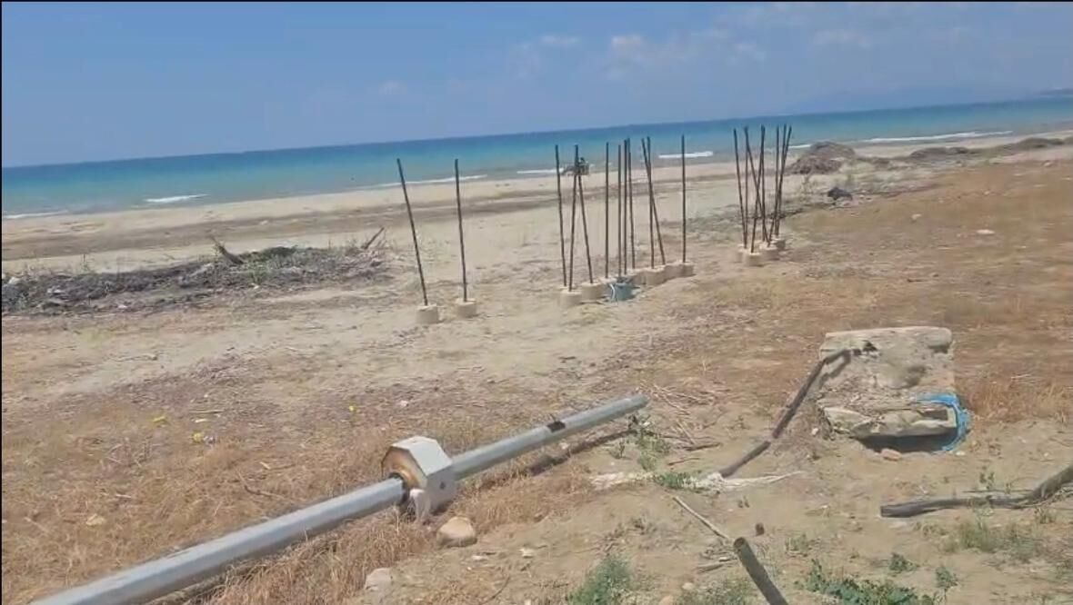 Kuşadası Belediyesi’nden Utandıran Manzara.. Çöp, Moloz, Pislik. (3)