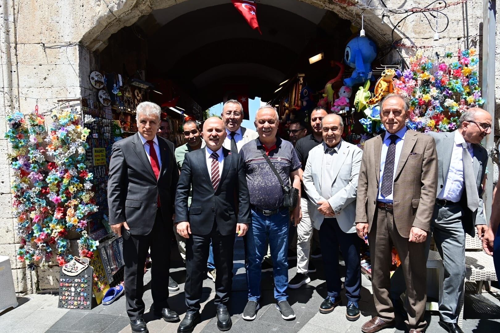 Kuto Başkanı Akdoğan, Vali Varol'a Kuşadası'nda Eşlik Etti (2)