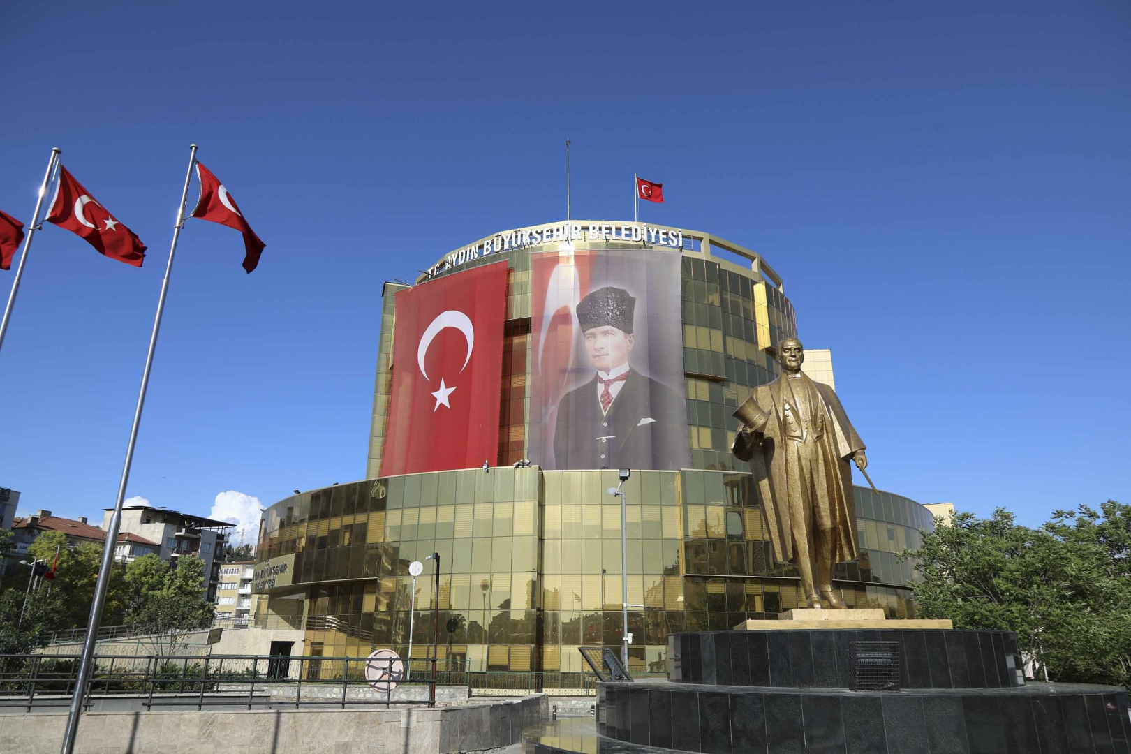 Yaparsa Özlem Çerçioğlu yapar! Germencik’e 1 milyar 800 milyon lira değerinde yatırım