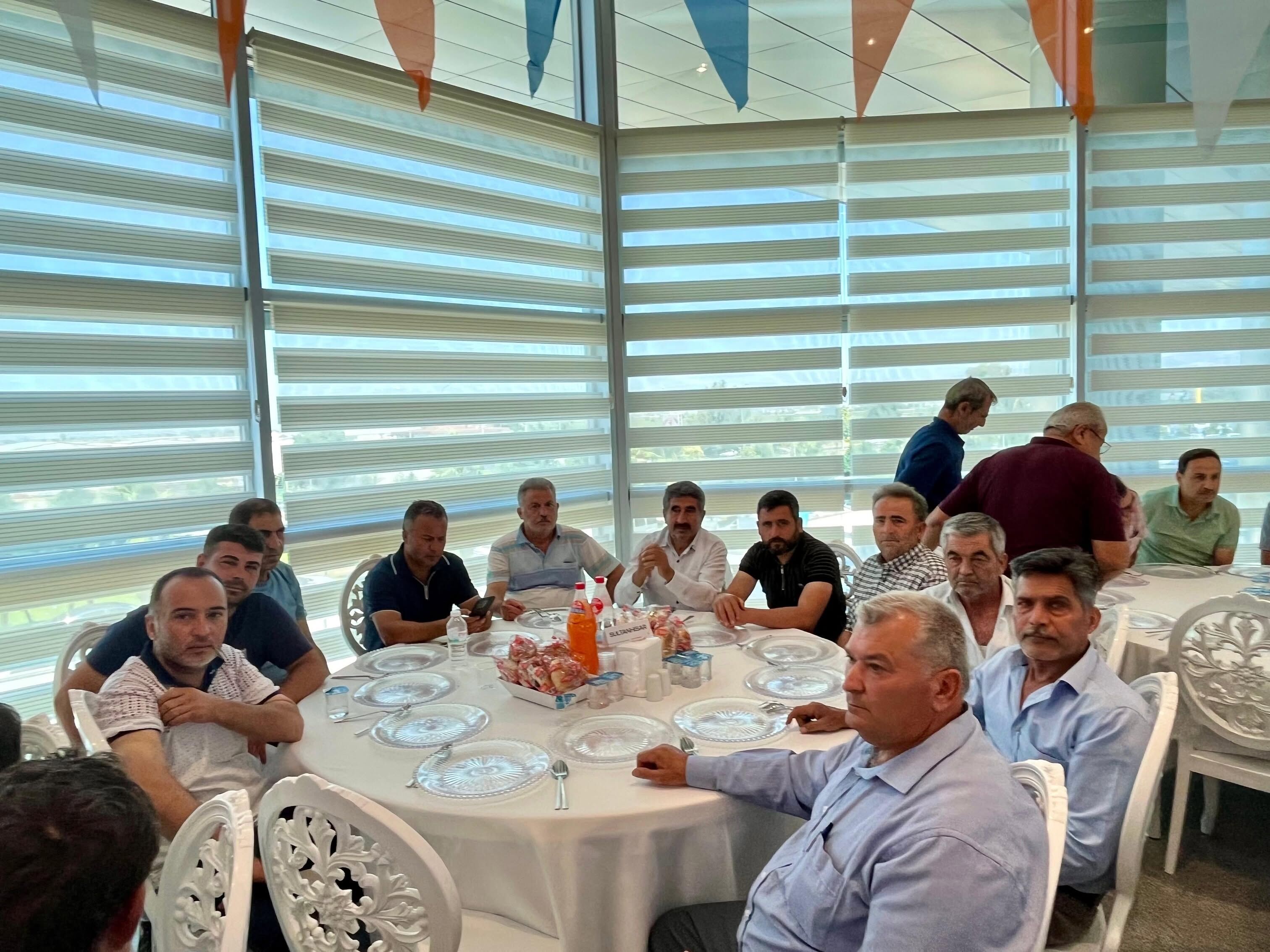 Ak Partili Selçuk Aramıza Katılan Tüm Muhtarlarımızı Ve Azalarımızı Tebrik Ediyorum (5)