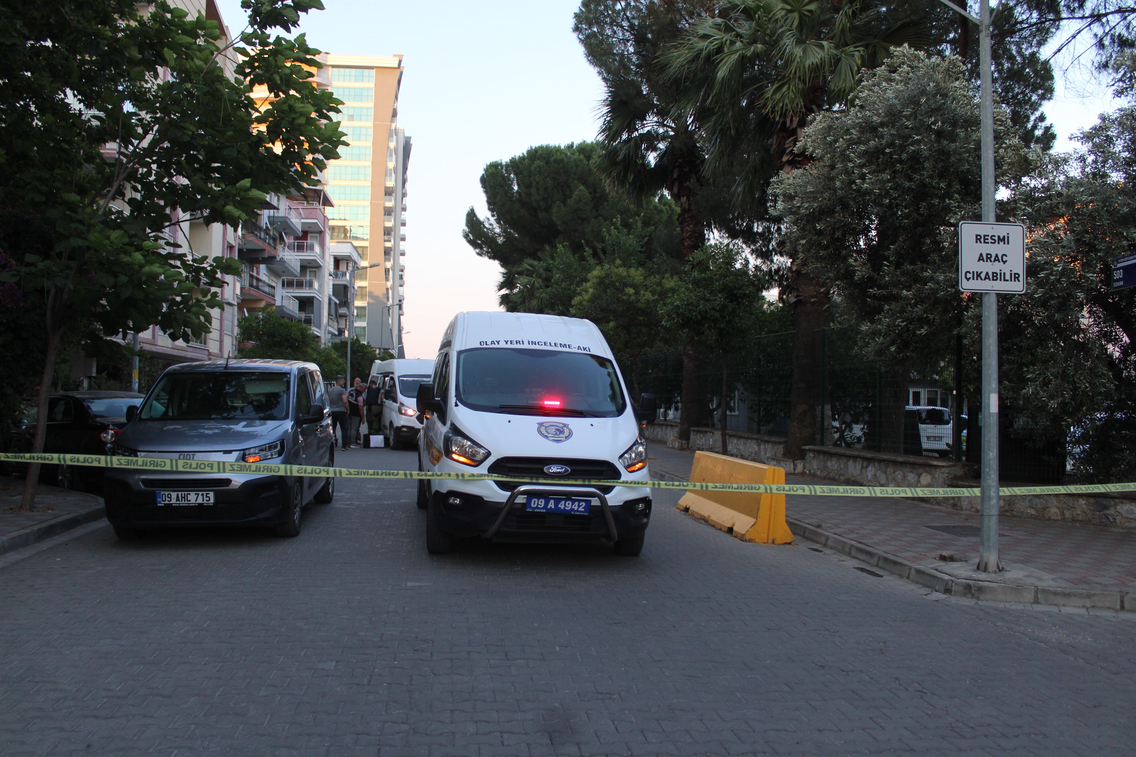 Aydın'da Şüpheli Valiz Fünyeyle Patlatıldı (3)
