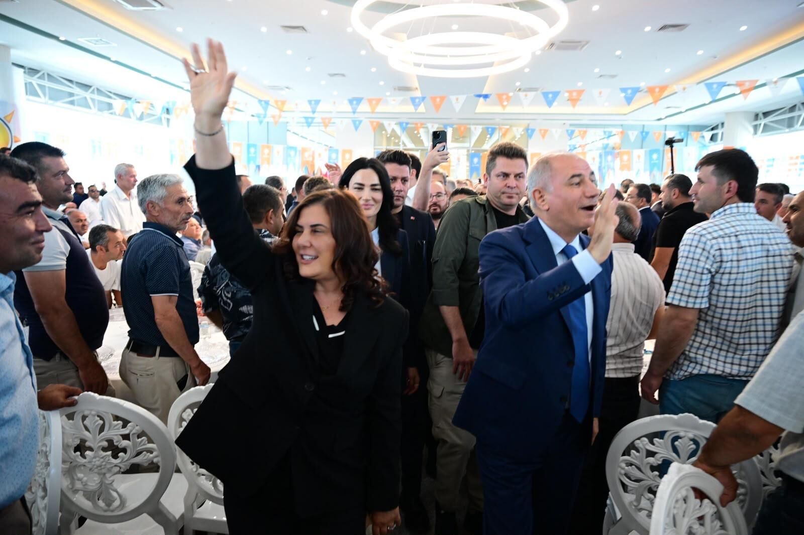 Aydın’da Tarihi Tören.. Ak Parti’ye Büyük Katılım (3)