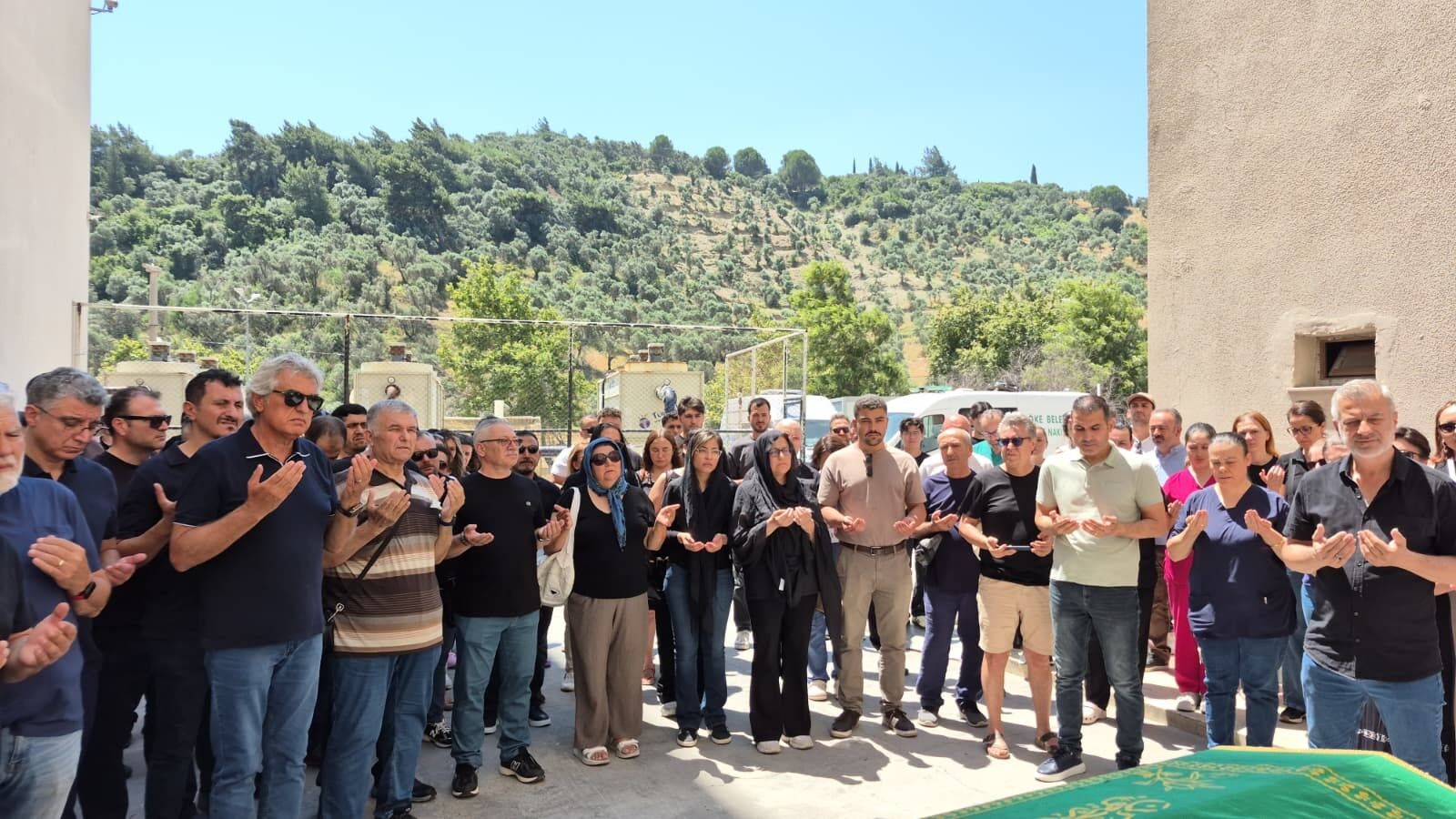 Aydın’ın sevilen doktoruna gözyaşlarıyla veda