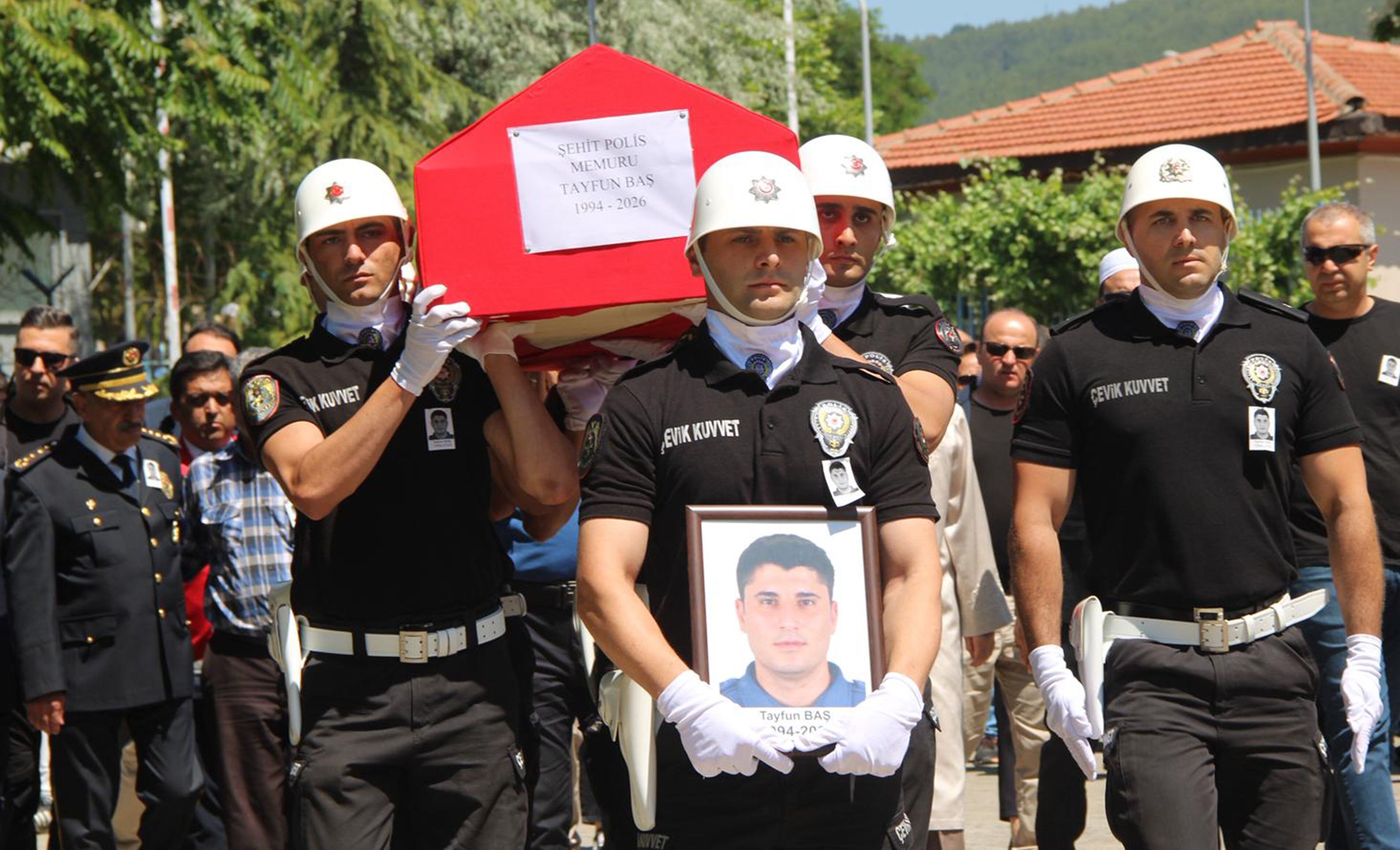 Aydınlı Şehit Polise Gözyaşlarıyla Veda (2)
