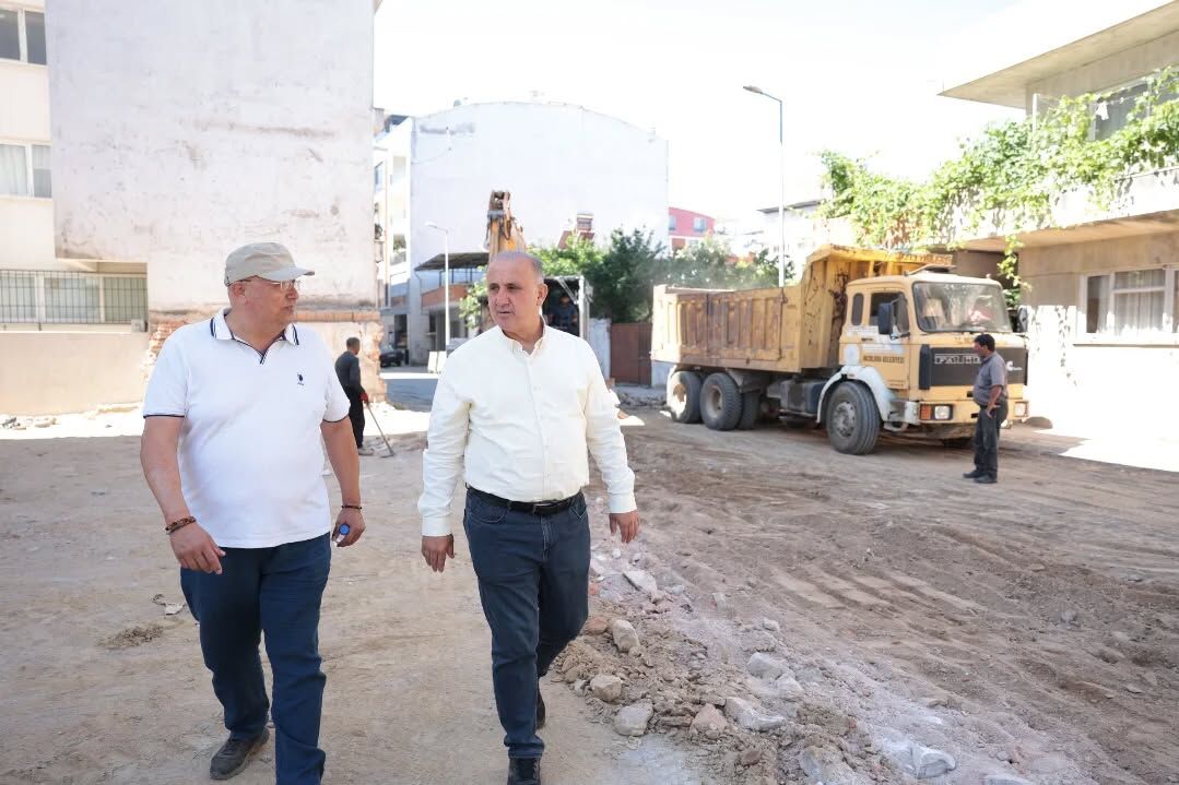 Başkan Aytekin Kaya Çalışıyor, İncirliova’nın Üstyapısı Yenileniyor (2)