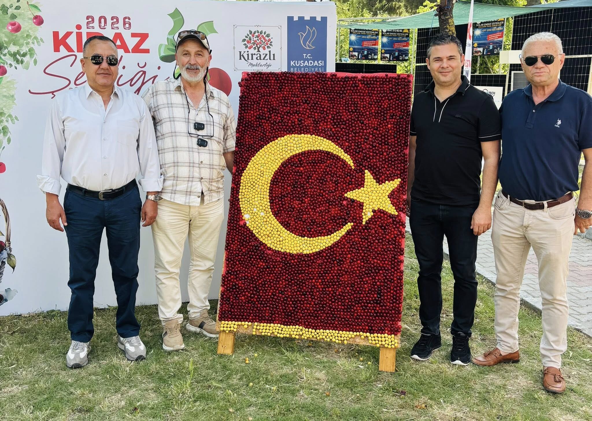 Başkan Behçet Alp Kiraz Şenliği'nde Vatandaşlarla Buluştu (2)