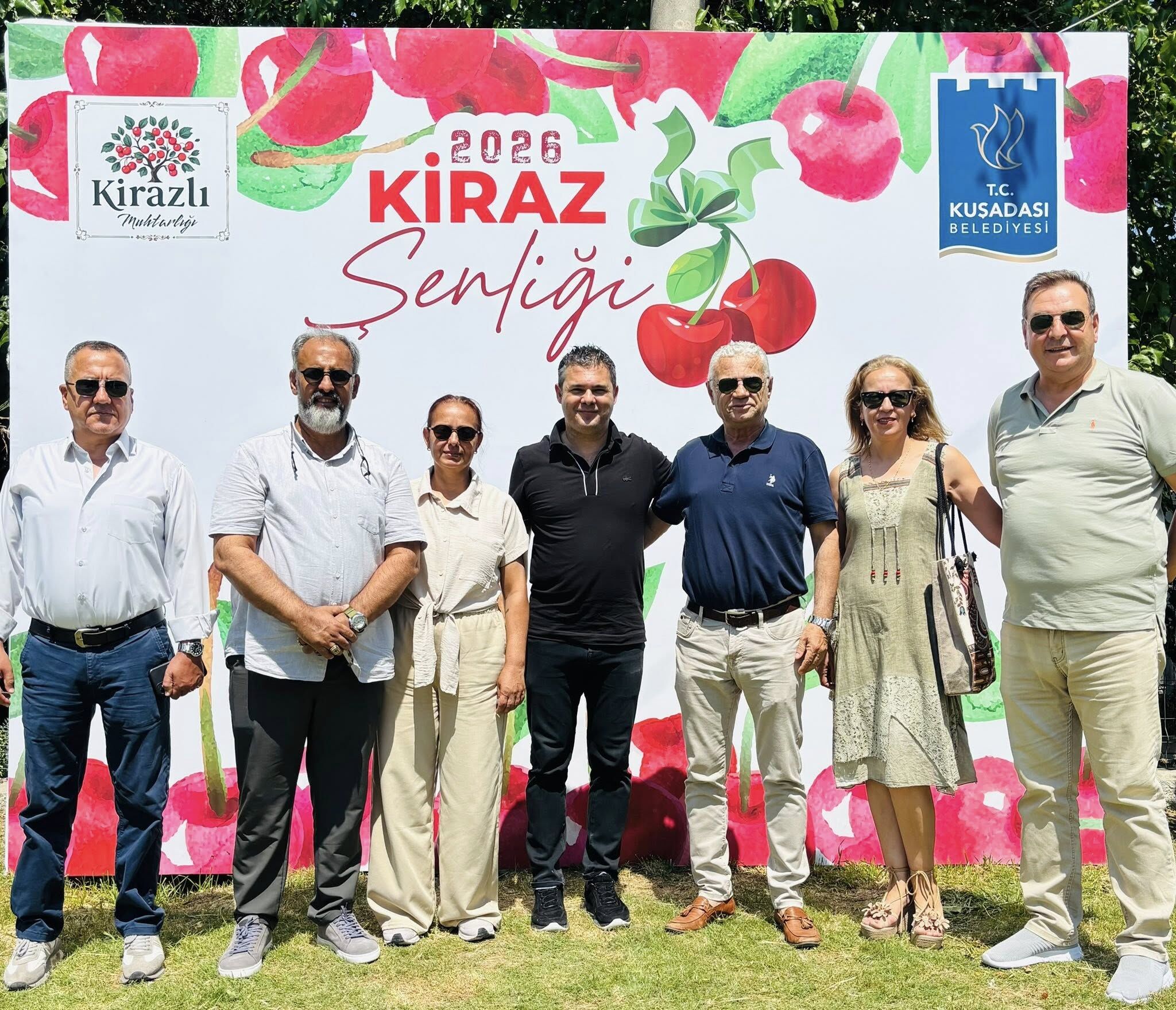 Başkan Behçet Alp Kiraz Şenliği'nde Vatandaşlarla Buluştu (4)