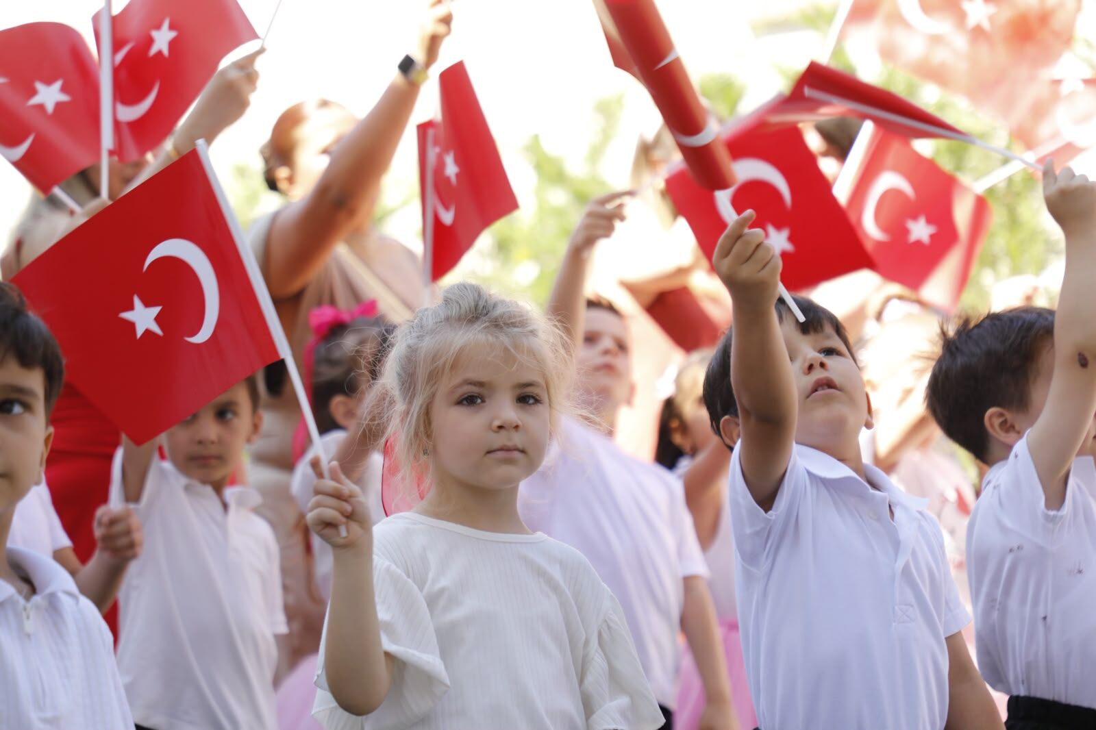 Başkan Çerçioğlu’nun Aydın’a Kazandırdığı Çocuk Gelişim Merkezlerinde Mezuniyet Heyecanı (12)