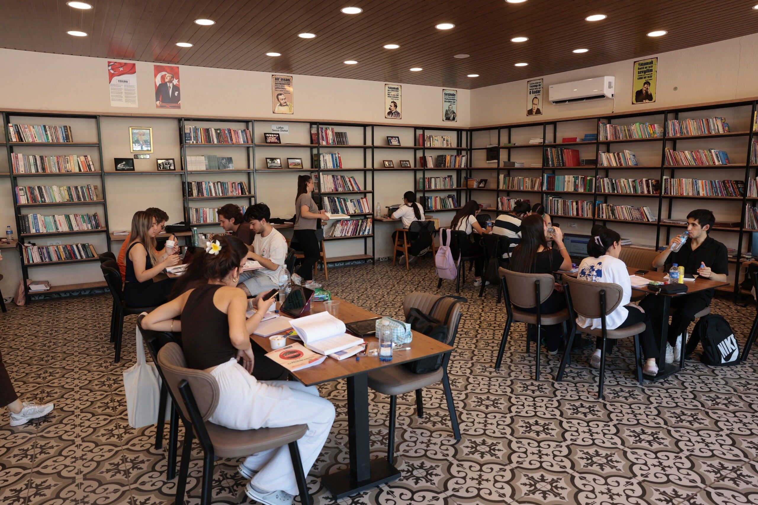 Başkan Kaya’dan Yks Öncesi Öğrencilere Moral Ziyareti (4)