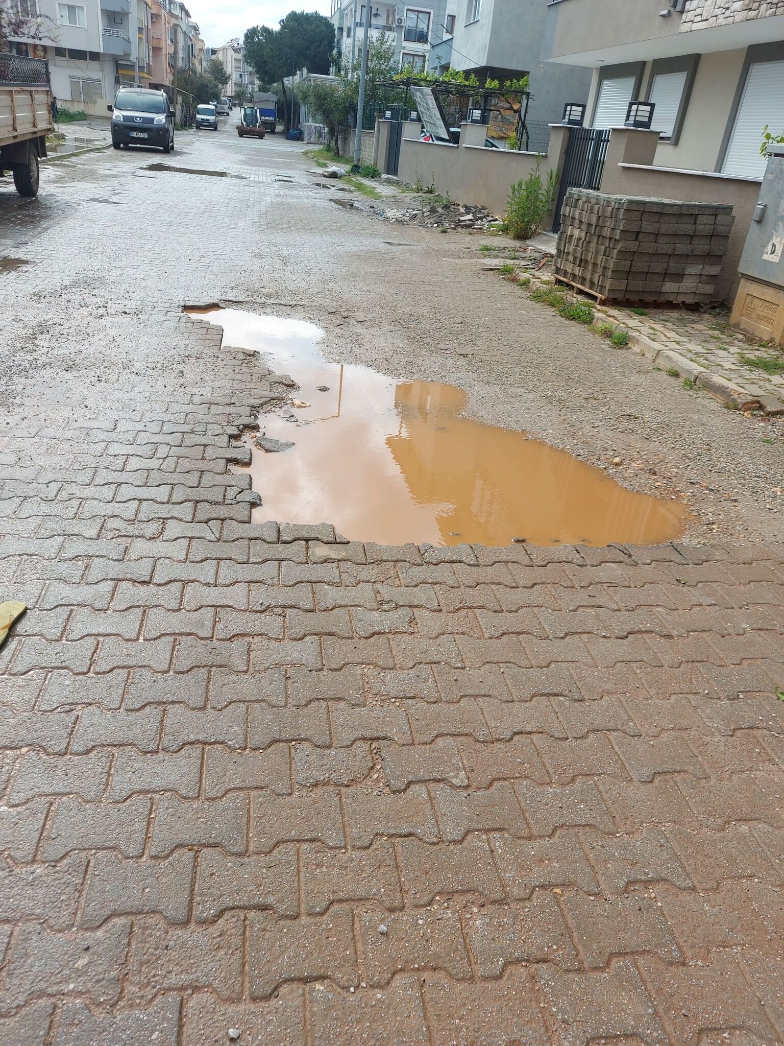 Çöp, Çamur, Çukur... Didimliler Artık Çözüm Istiyor (3)