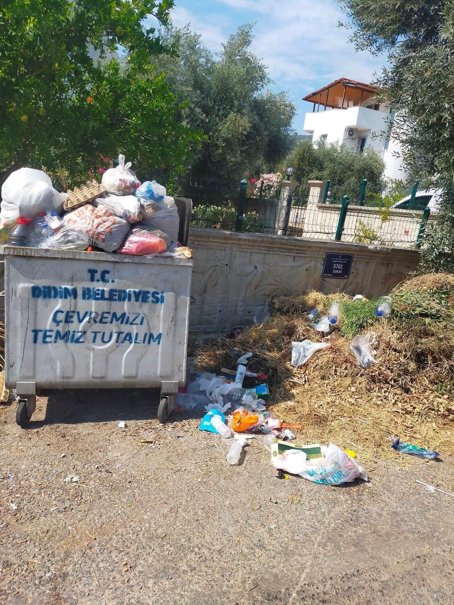 Didim'de Hijyen Alarmı.. Çöp Yığınları Mahalleleri Sardı (2)