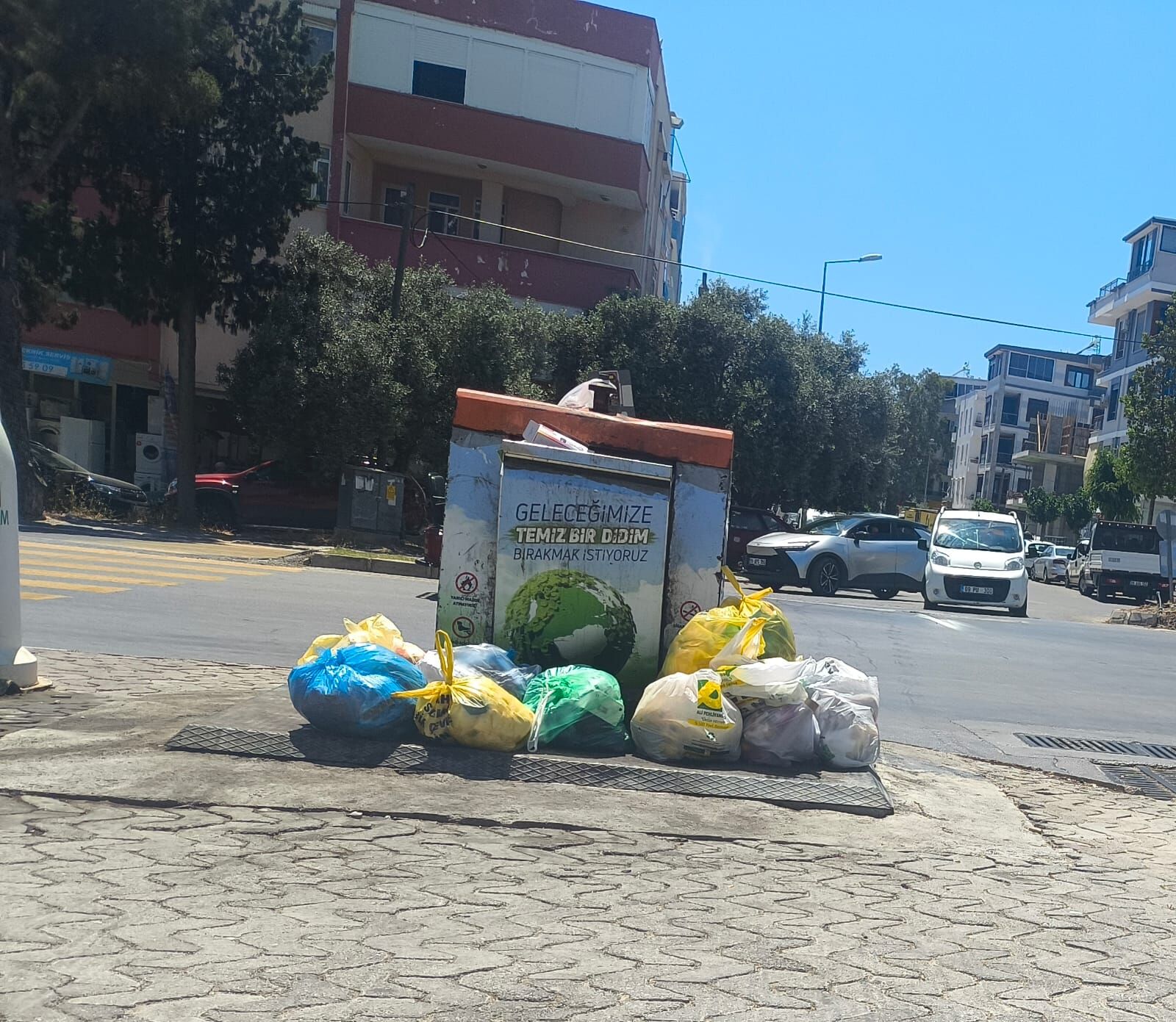 Didim’de Vatandaş Chp’li Totik’e Tepki Gösterdi Şov Değil Hizmet Istiyoruz (3)