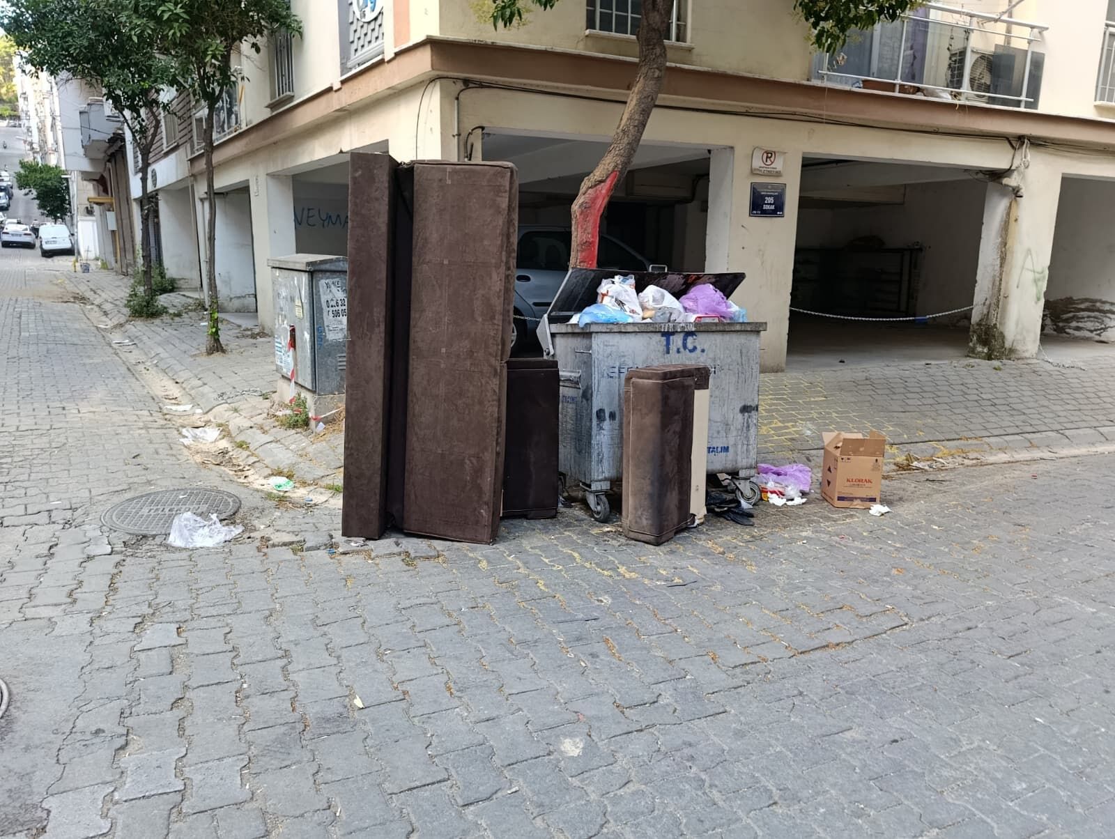 Efeler'de Çöp Dağları Oluştu, Mahalleli Isyanda.. Chp’li Yetişkin Nerede (4)