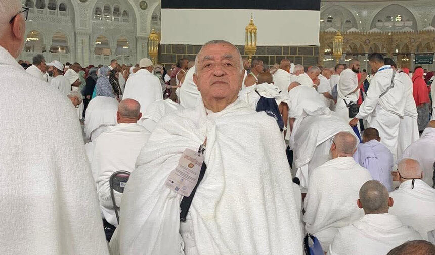 Hac vazifesini tamamladıktan sonra Mekke'de rahatsızlanmıştı, hayatını kaybetti