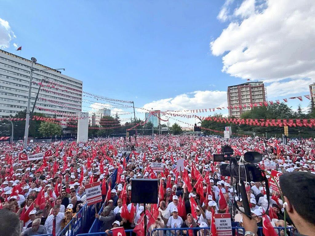 İyi̇ Parti Kuşadası İlçe Başkanı Behçet Alp Türk Milletinin Birliğini Ve Geleceğini Kararlılıkl (4)