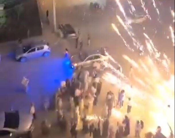 Nişanda Havai Fişek Misafirlerin Üzerine Patladı (2)