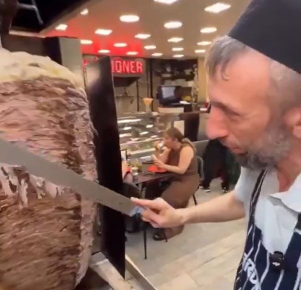 3 Bin Tl'lik Döner Tartışması Büyüdü.. Ticaret Bakanlığı Harekete Geçti (1)