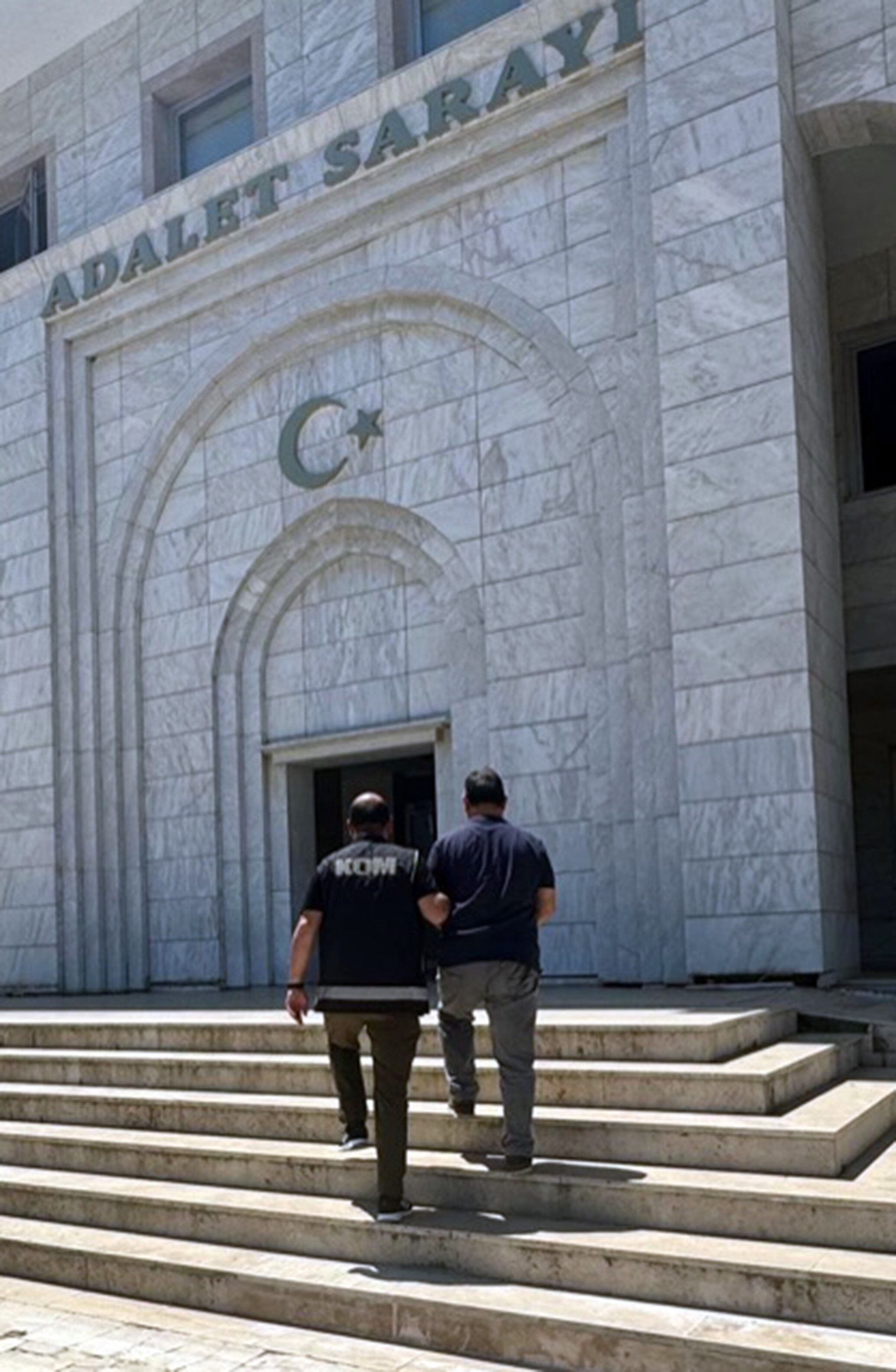 6 Yıl Hapisle Aranıyordu, Yakalandı (1)