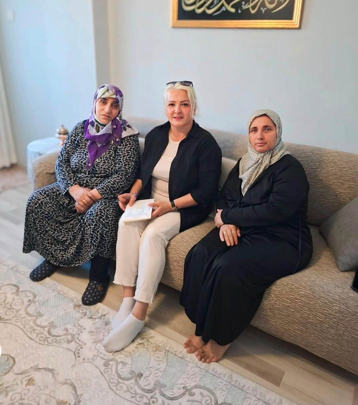 Ak Parti Efeler’de Çalışmalara Hız Verdi Hem Iyi Günde Hem De Kötü Günde Vatandaşla Iç Içe (5)