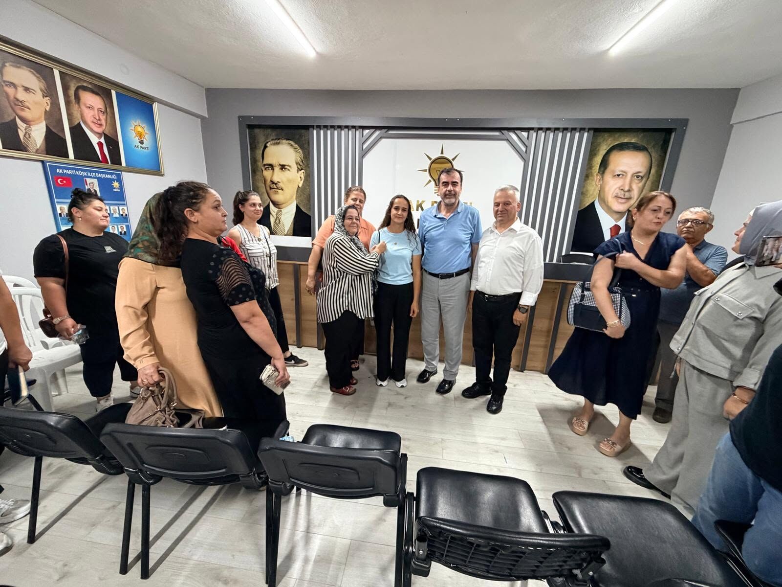 Ak Parti’ye Üye Akını (2)