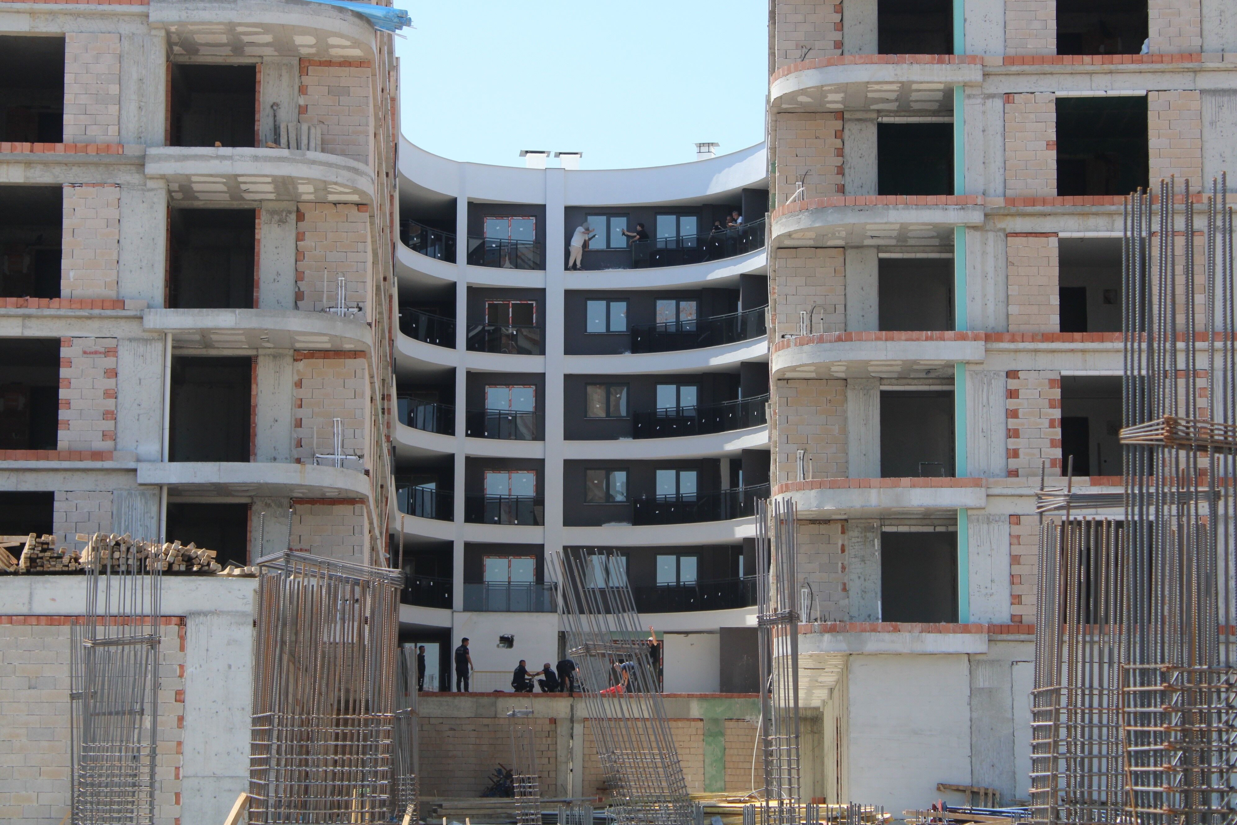 Aydın’da Panik Anları, Ekipler Seferber Oldu (1)