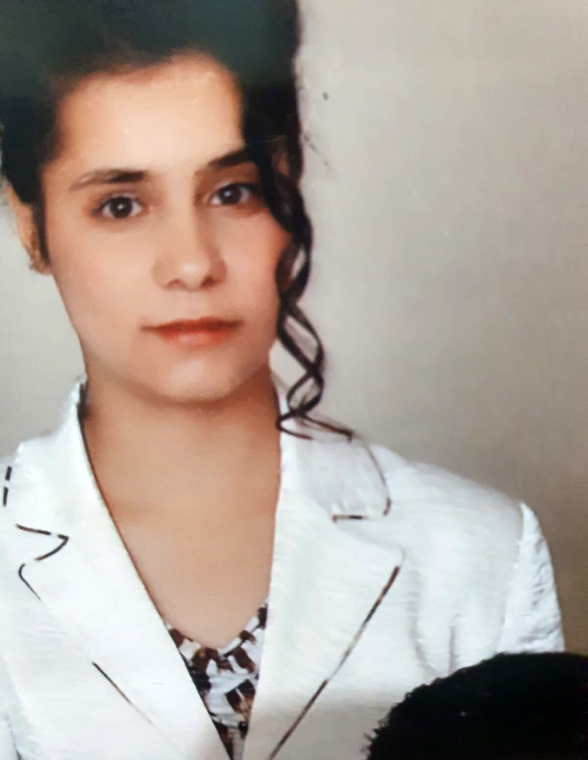 Genç Kız 17 Yıl Sonra Toprağa Verildi (4)
