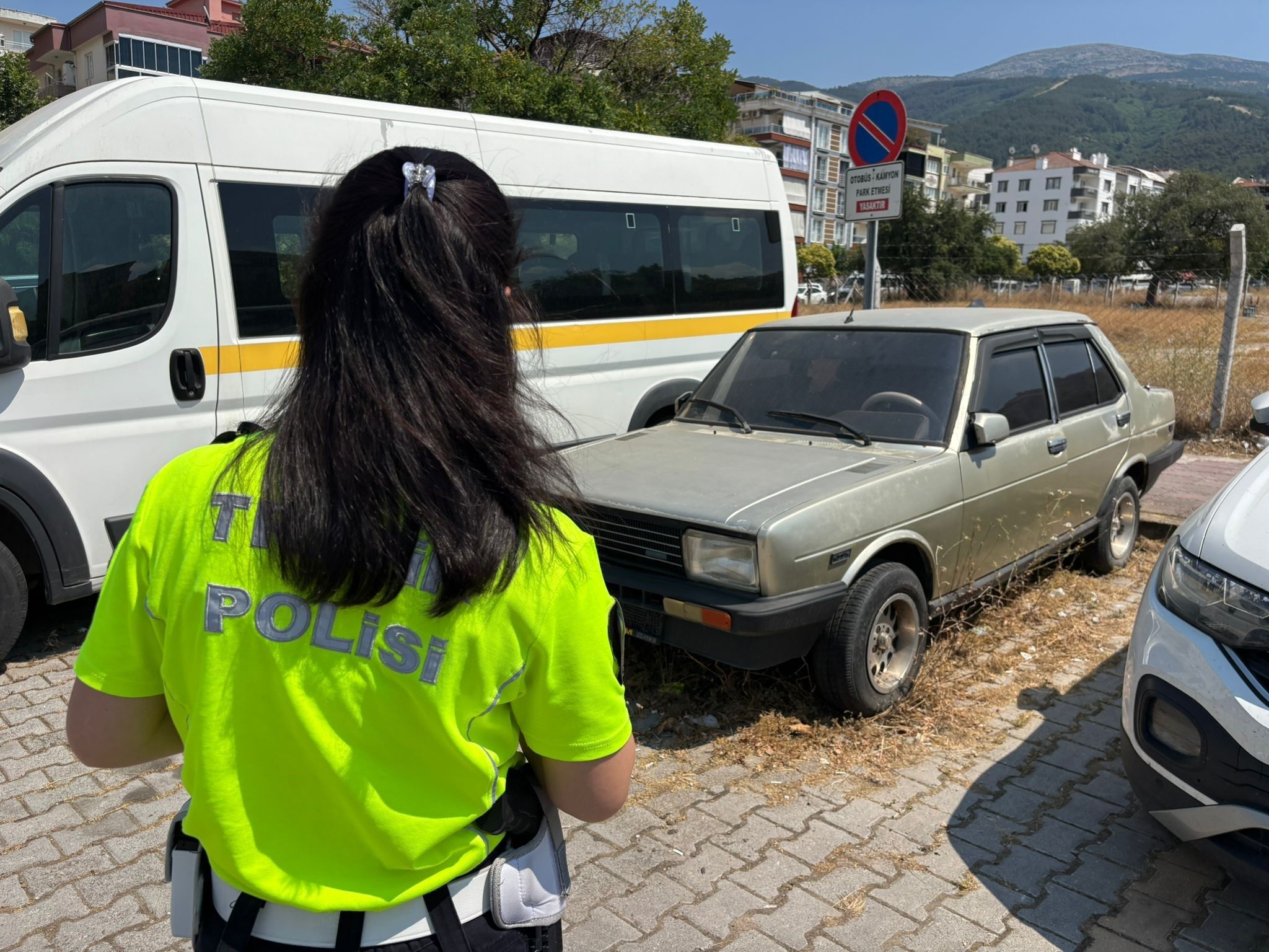 Hurda araçlar toplanıyor