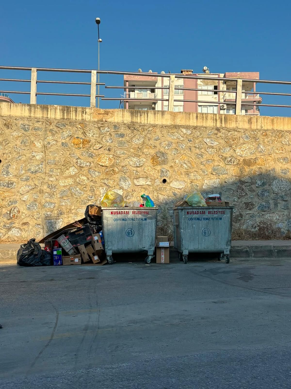 Kuşadası’nda Çöp Çilesi Büyüyor Chp’li Kuşadası Belediyesi’ne Büyük Tepki (1)