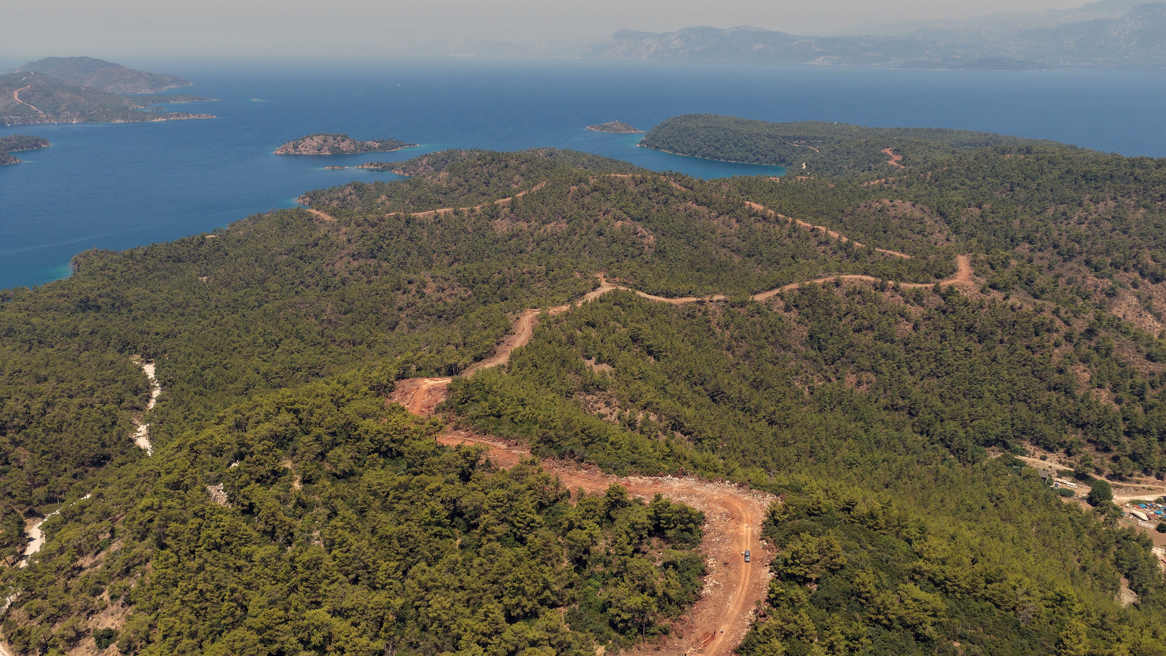Muğla ve Aydın'da Orman yangın şerit yolu uzunluğu 2 bin kilometreye çıkıyor