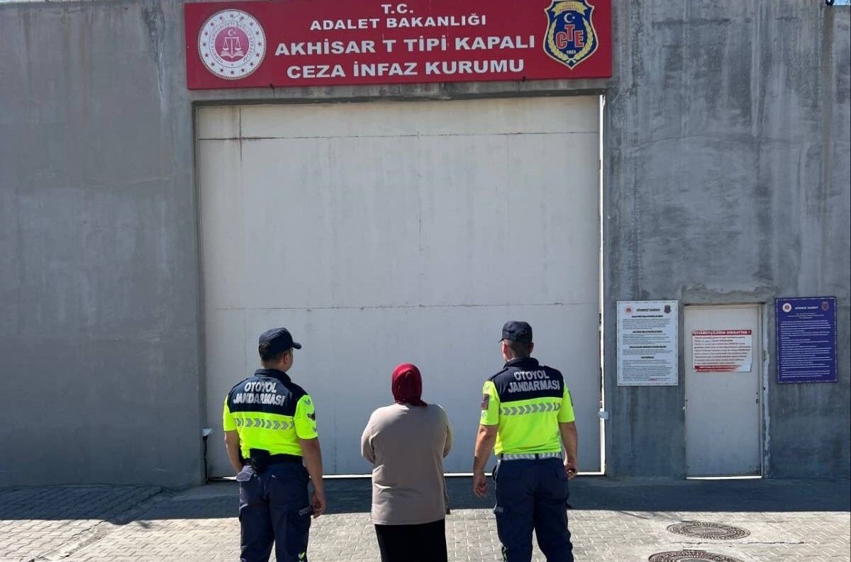 Otoyol gişelerinde yakalanan kadının kim olduğu şaşırttı