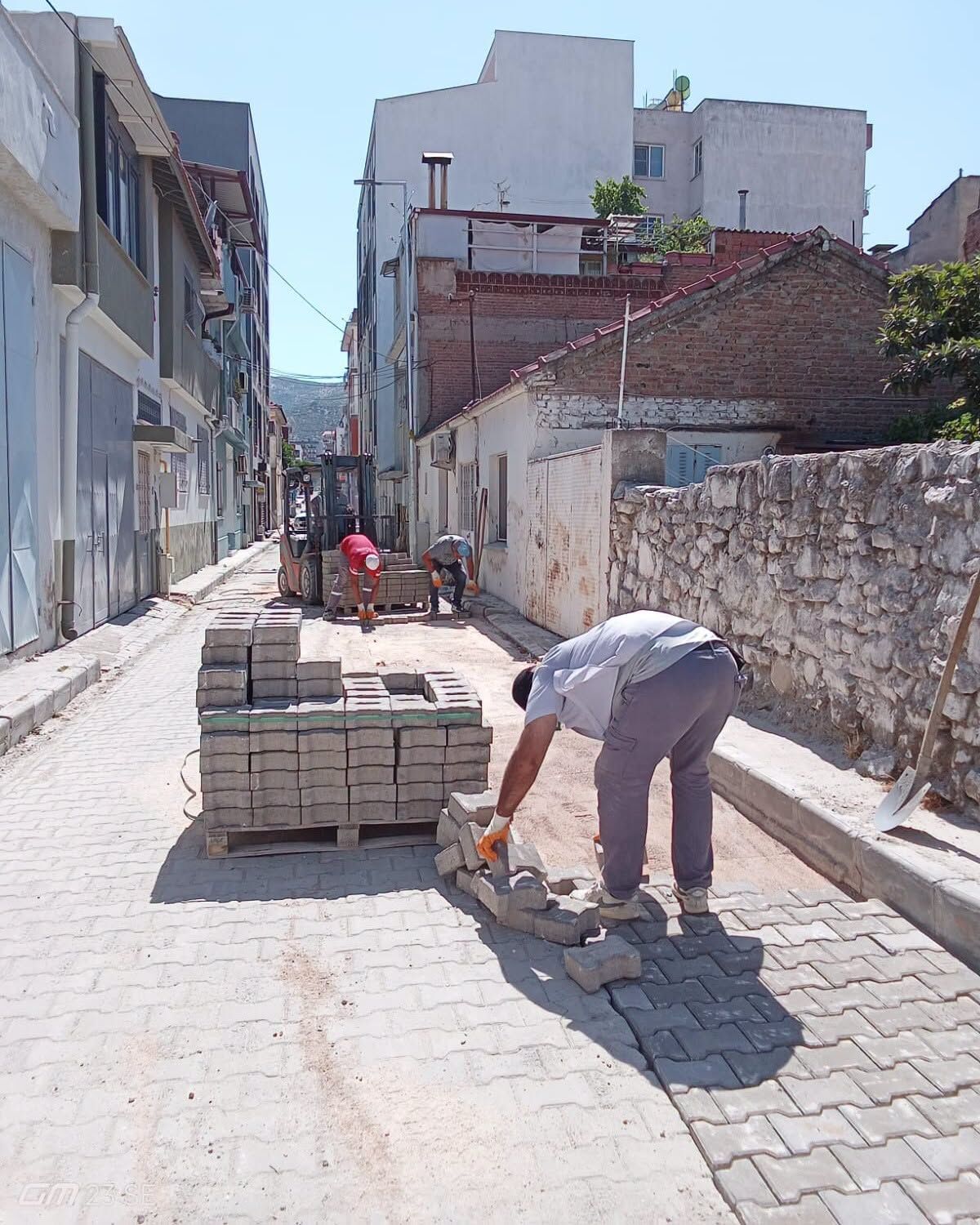Söke Belediyesi Yol Yenileme Seferberliğini Sürdürüyor 4 Mahallede Hummalı Çalışma (5)