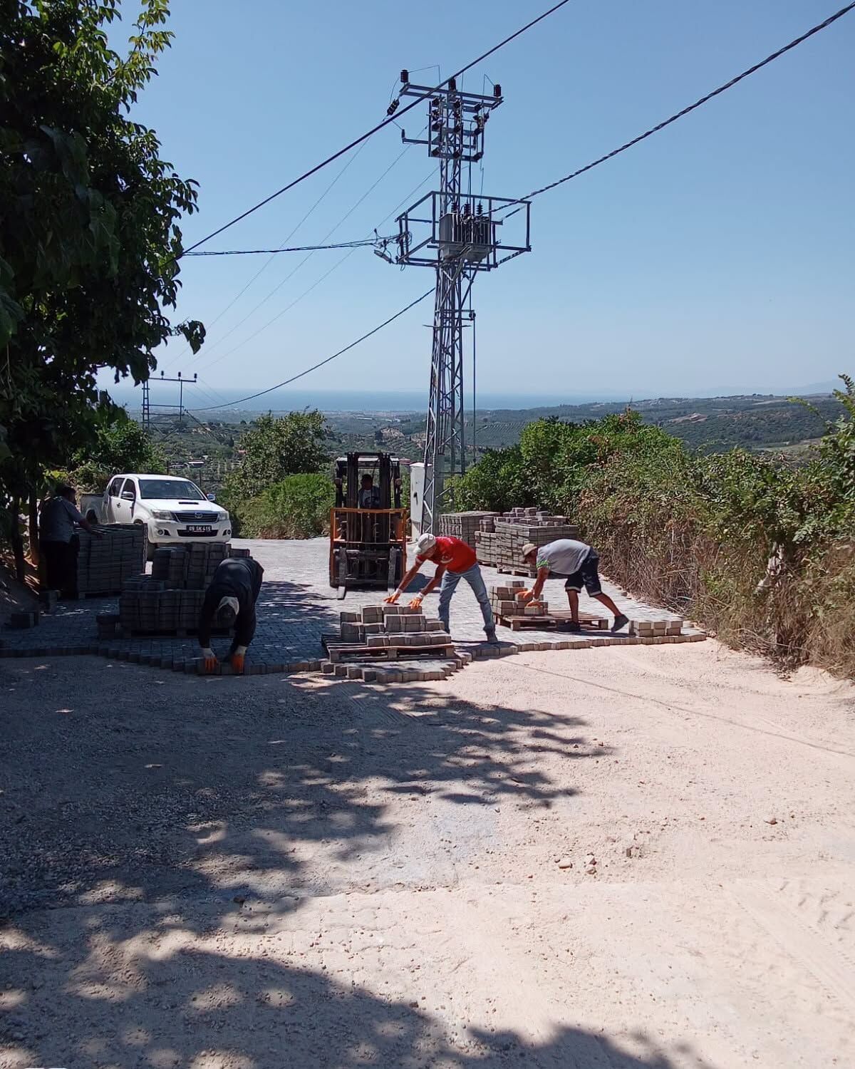Söke Belediyesi Yol Yenileme Seferberliğini Sürdürüyor 4 Mahallede Hummalı Çalışma (6)