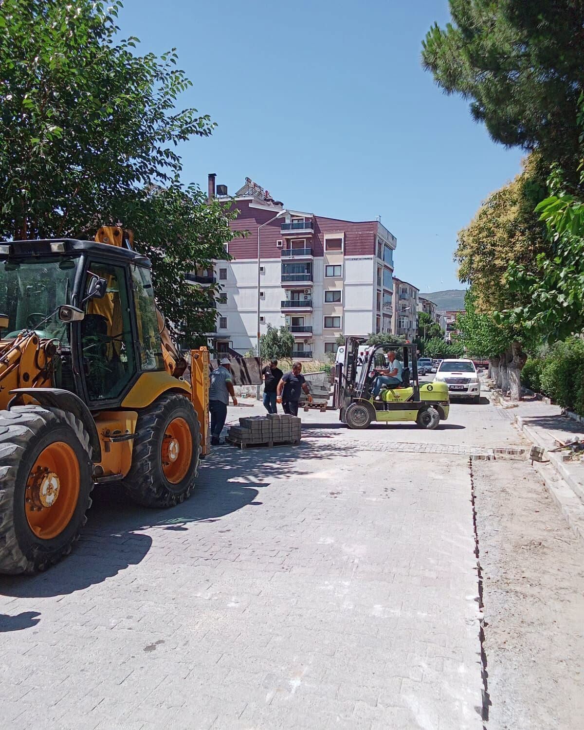 Söke Belediyesi Yol Yenileme Seferberliğini Sürdürüyor 4 Mahallede Hummalı Çalışma (9)