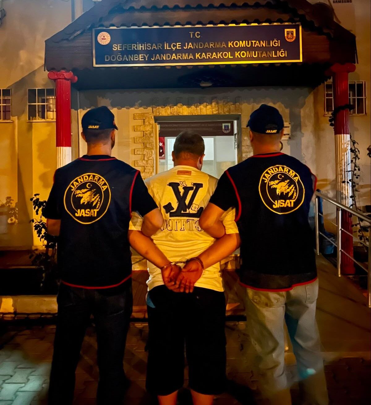 15 Yıl Hapis Cezası Bulunan Firari Operasyonla Yakalandı (3)