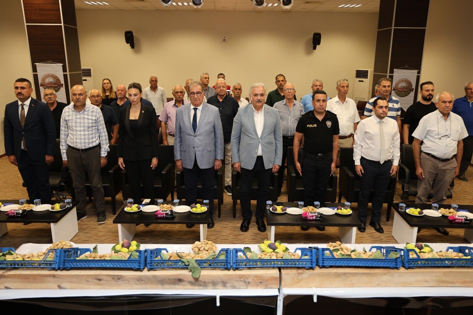 Aydın’da sezonun ilk kuru inciri alındı, fiyatı belli oldu