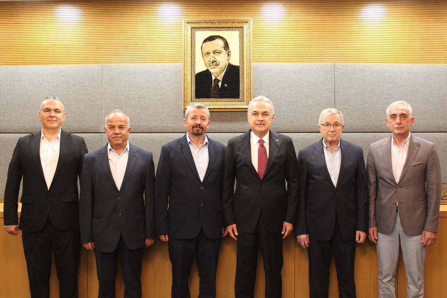 Ak Parti Aydın Milletvekili Mustafa Savaş Hemşehrileriyle Meclis’te Bir Araya Geldi (3)