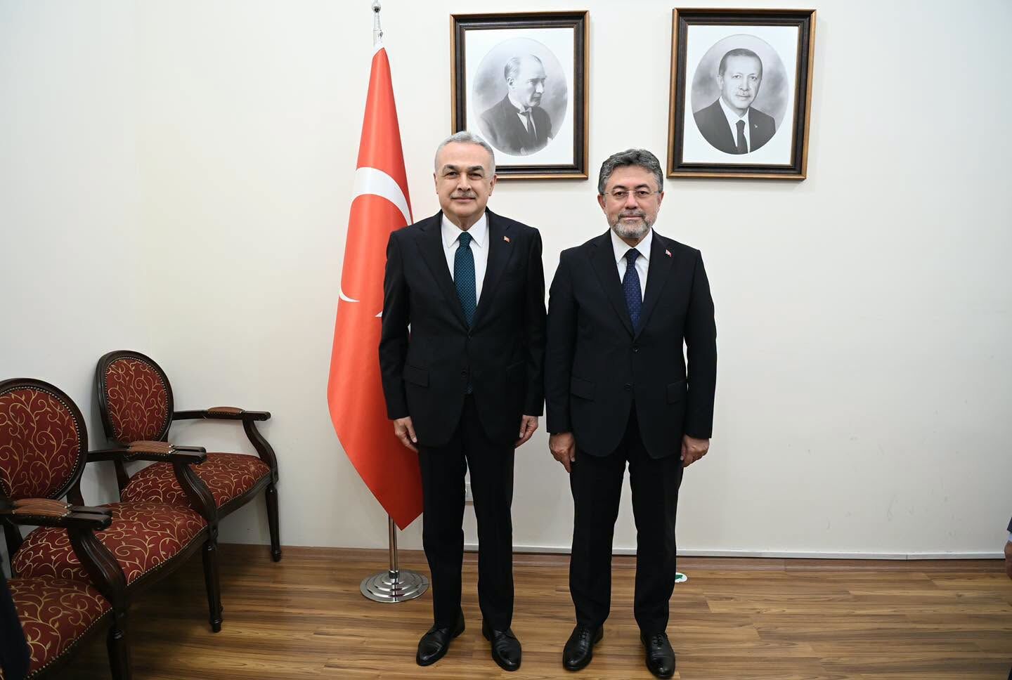 Ak Parti Aydın Milletvekili Mustafa Savaş’tan Bakan Yumaklı’ya Ziyaret (2)