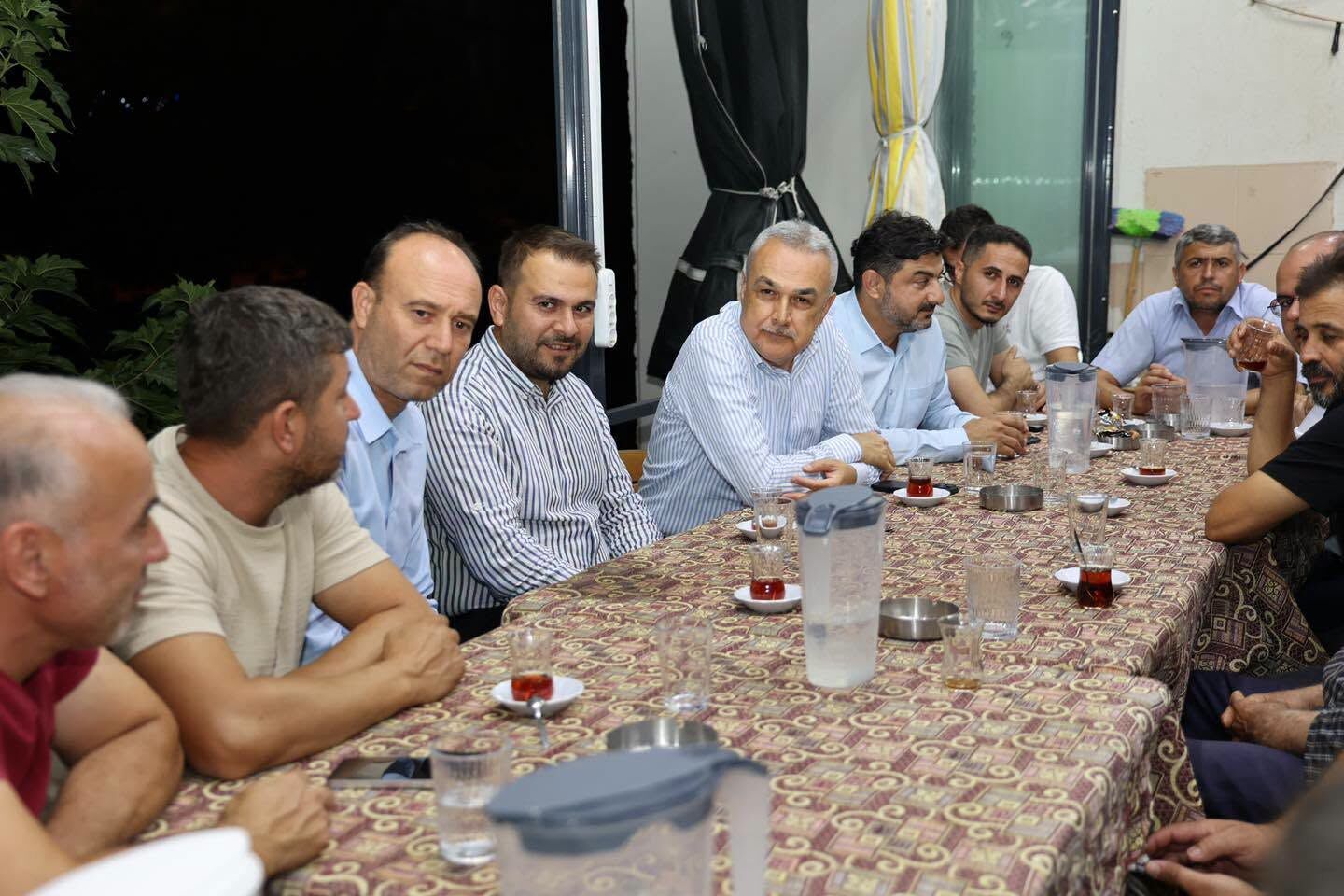 Ak Partili Mustafa Savaş Nazilli’de Vatandaşlarla Bir Araya Geldi (7)