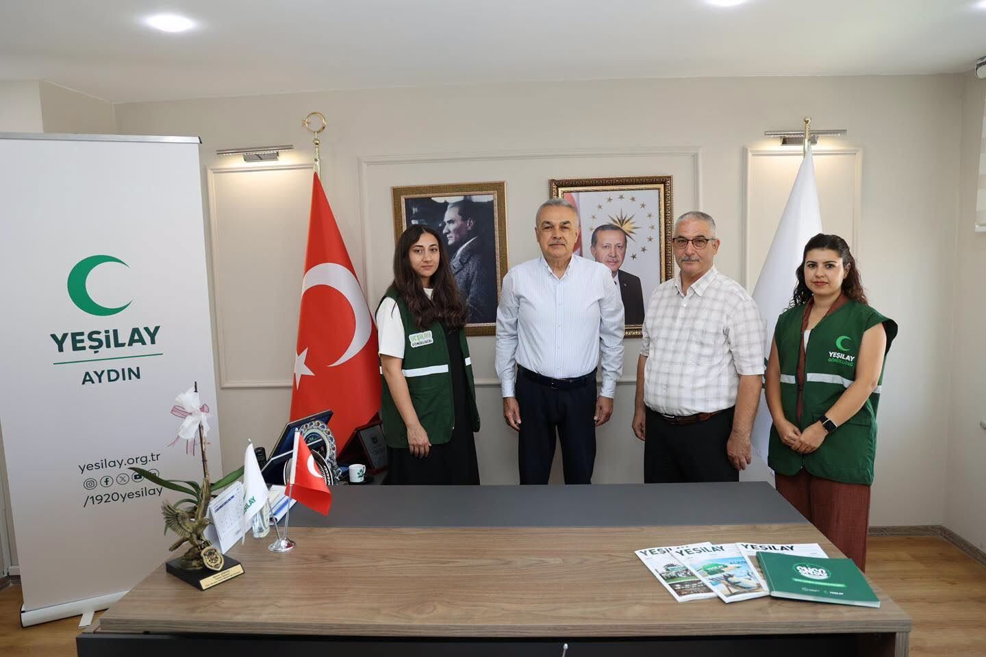 Ak Partili Mustafa Savaş’tan Yeşilay Aydın Şubesi’ne Ziyaret (3)