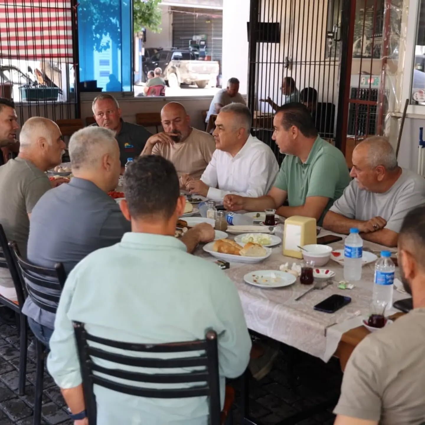 Ak Partili Savaş Sanayi Esnafıyla Kahvaltıda Bir Araya Geldi (10)