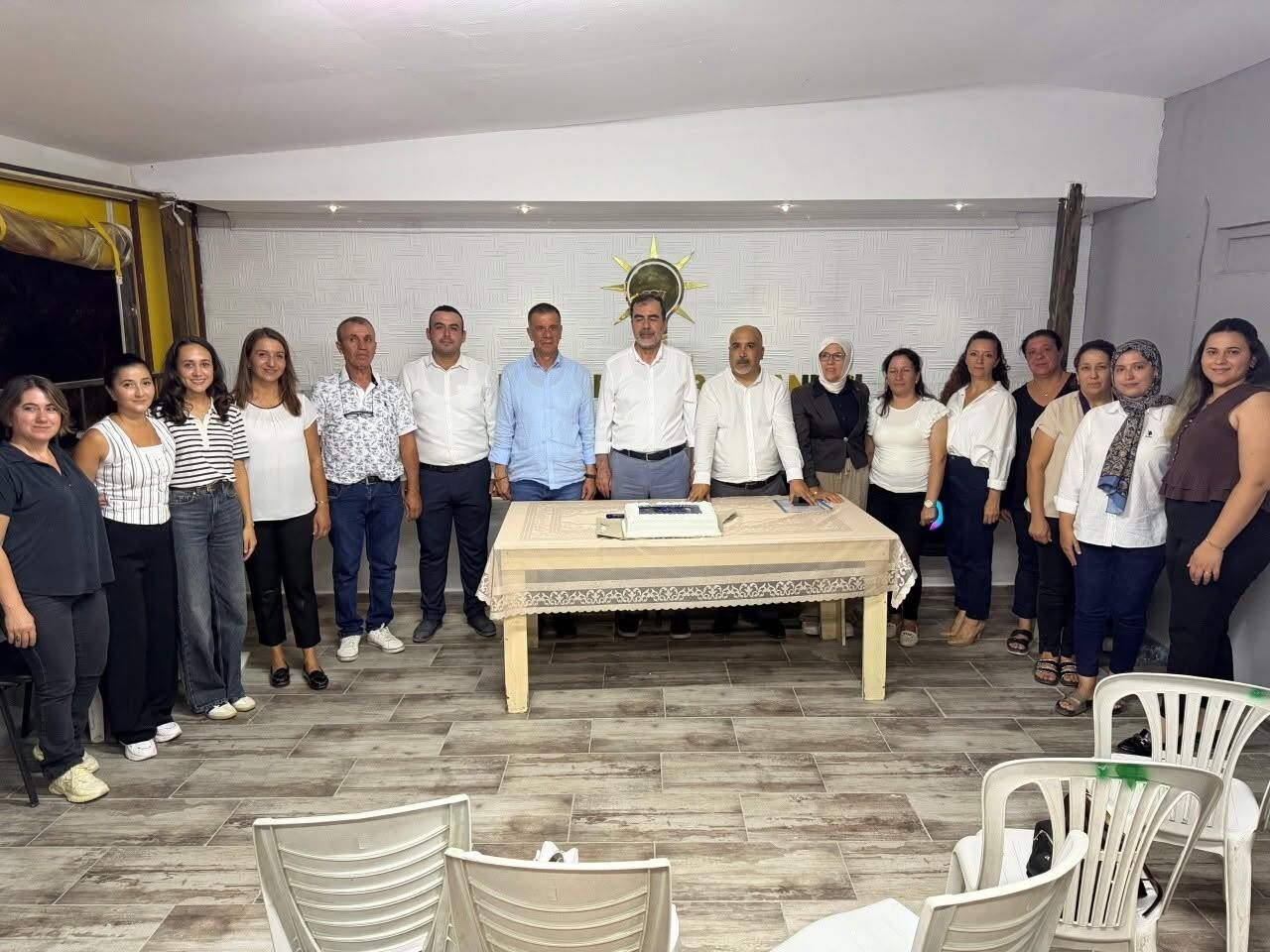 Aydın Siyasetinde Ak Parti Rüzgarı.. Yeni Üyelere Rozet Takıldı (4)