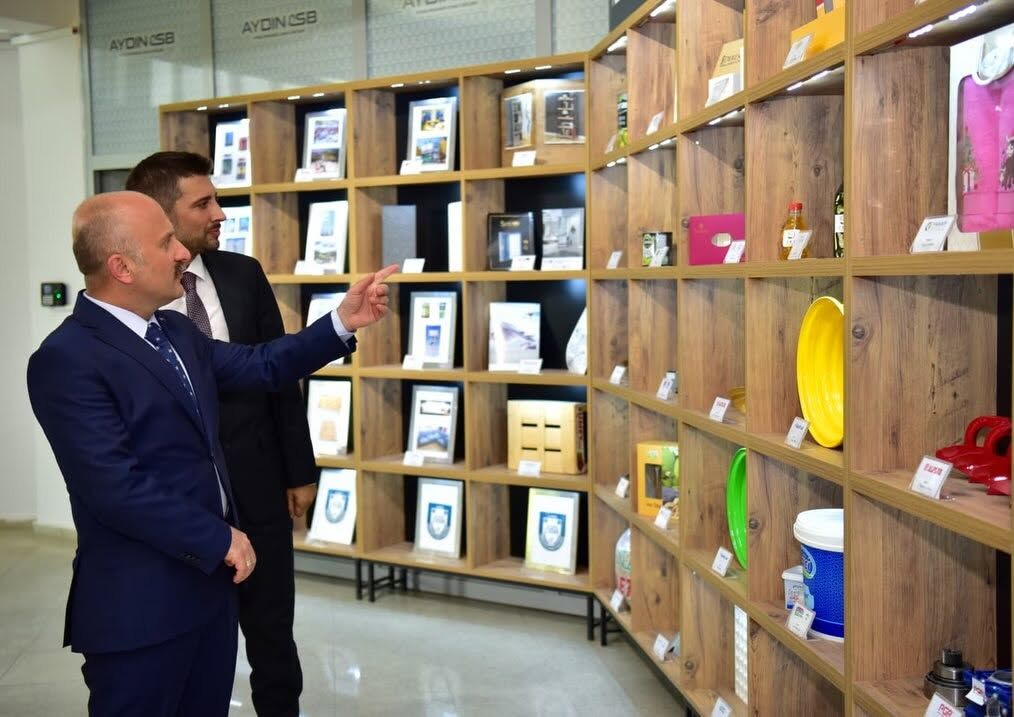 Aydın Valisi Osman Varol’dan Umurlu Osb Başkanı Ata Caner Çerçioğlu’na Iade I Ziyaret (2)