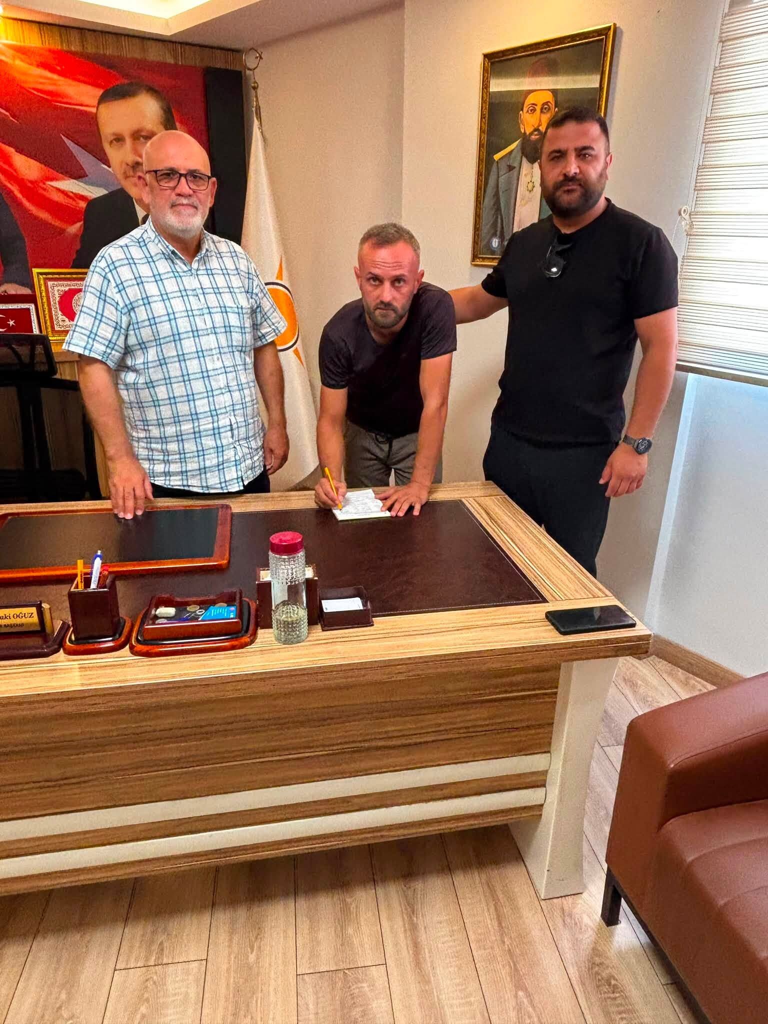 Aydın’da Ak Parti’ye Üye Akını.. Yeni Üye Kayıtları Aralıksız Sürüyor (3)