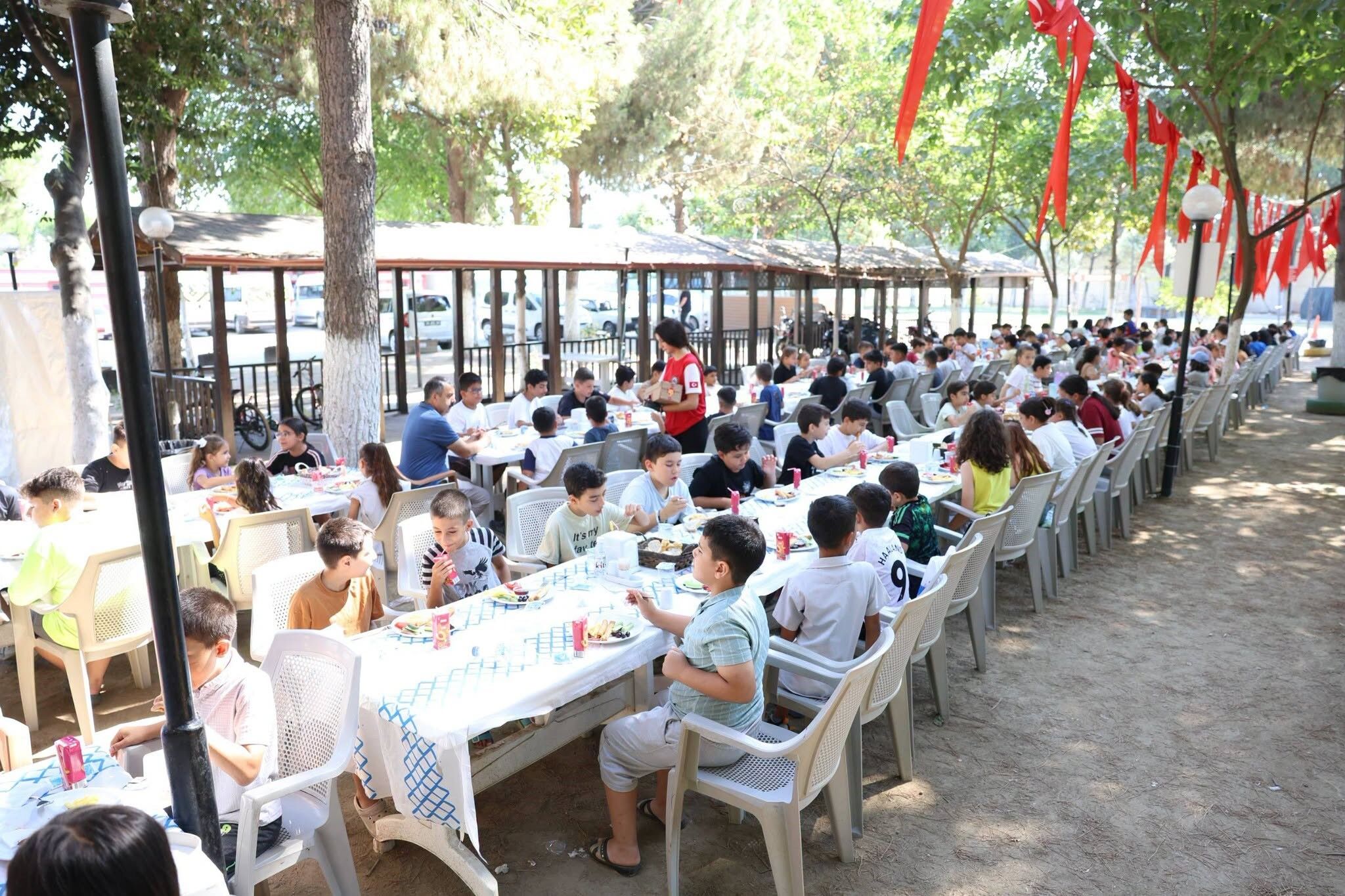 Başkan Kaya Çocuklarımızın Eğitim Hayatında Yanlarında Olmaya Devam Edeceğiz (5)