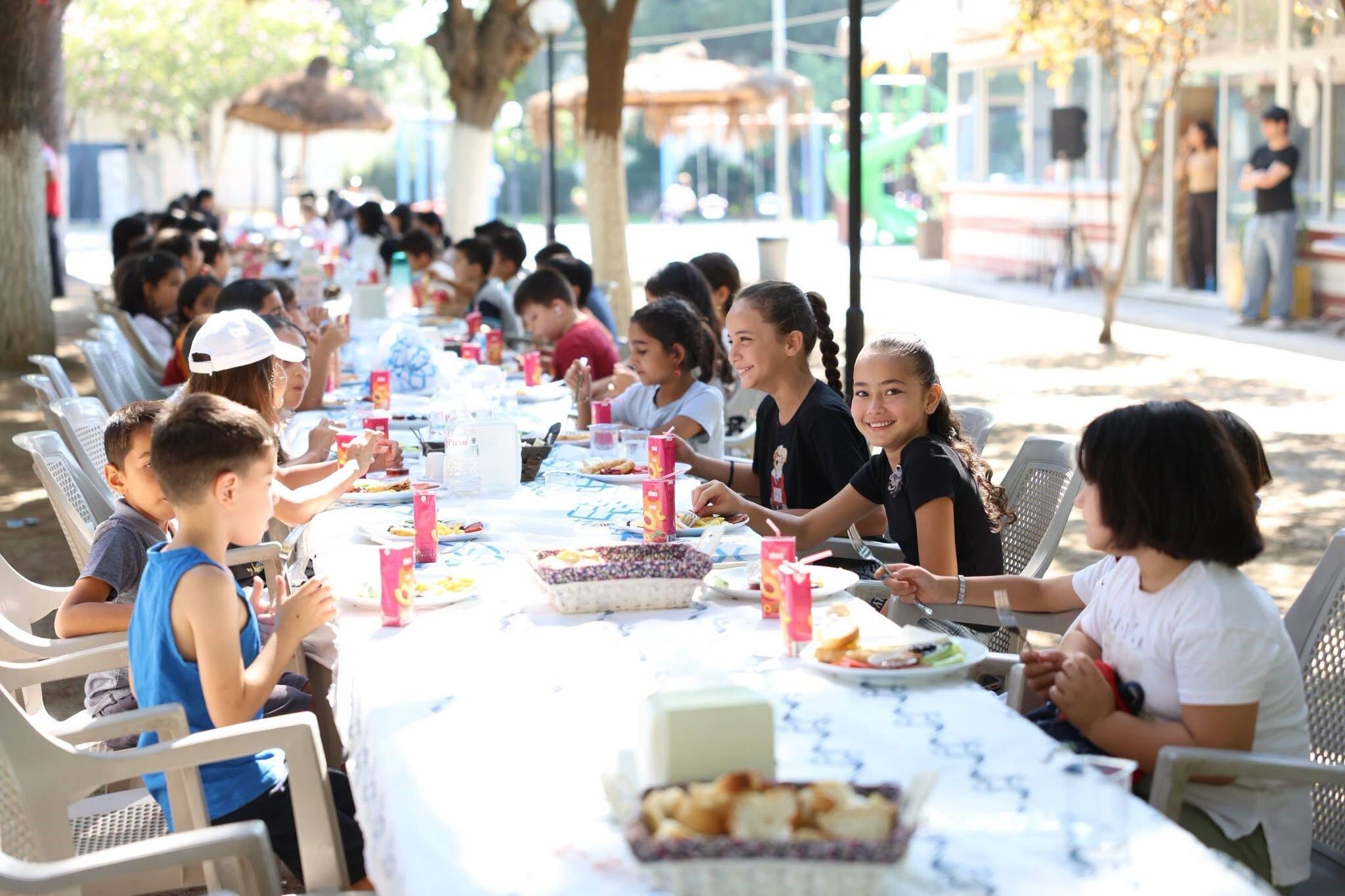 Başkan Kaya Çocuklarımızın Eğitim Hayatında Yanlarında Olmaya Devam Edeceğiz (6)