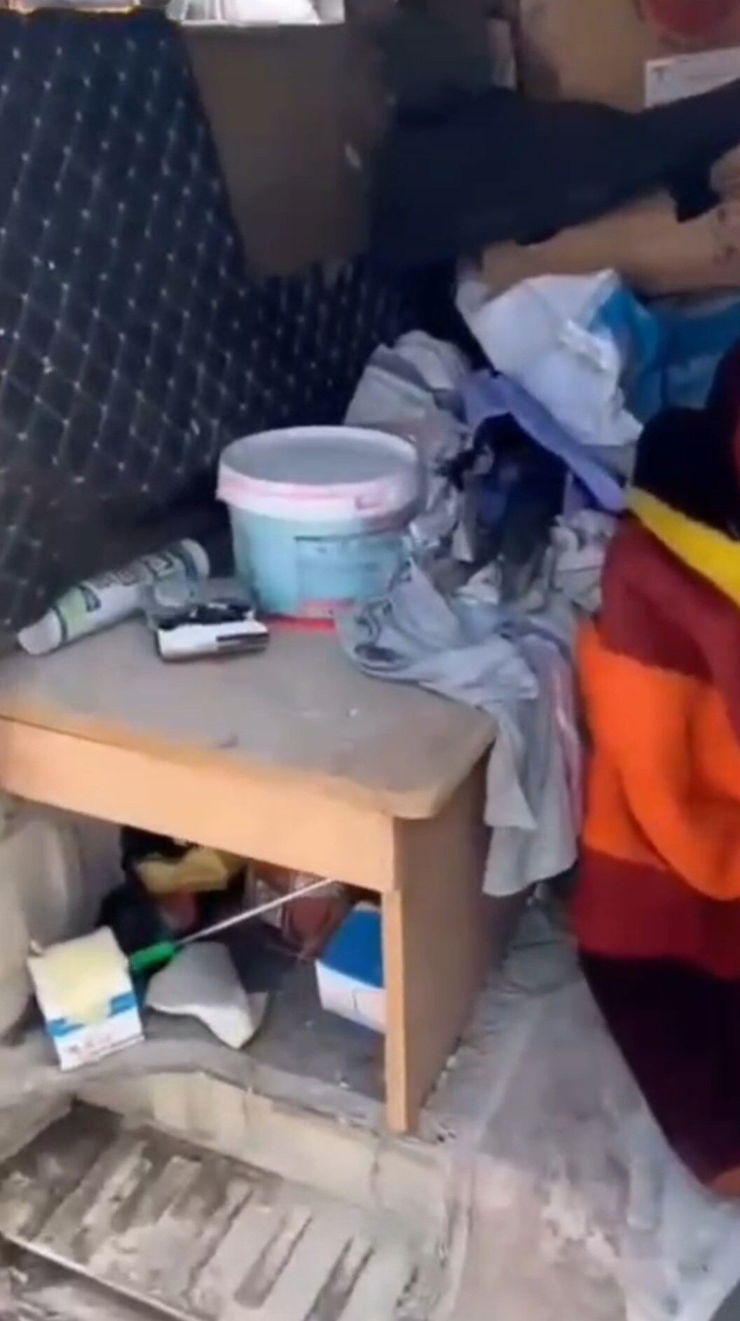 Battaniyenin Altında Yakalandı (3)