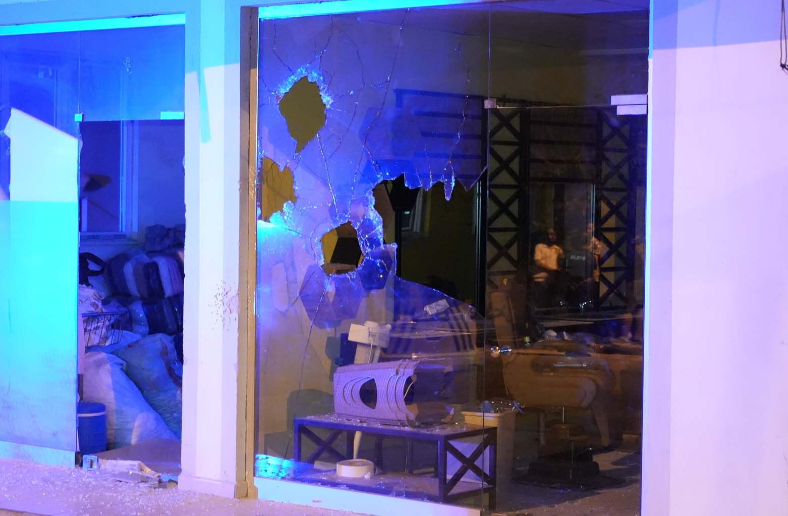 Berber Dükkanına Kurşun Yağmuru (4)