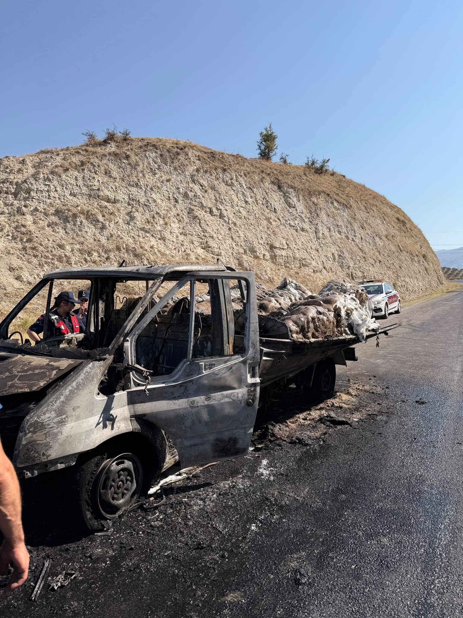 Bir yıllık emekleri 15 dakikada küle döndü