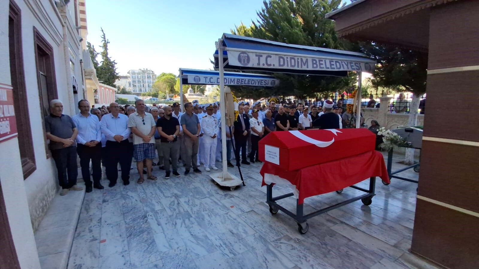 Didimli Kıbrıs Gazisi Askeri Törenle Son Yolculuğuna Uğurlandı (4)