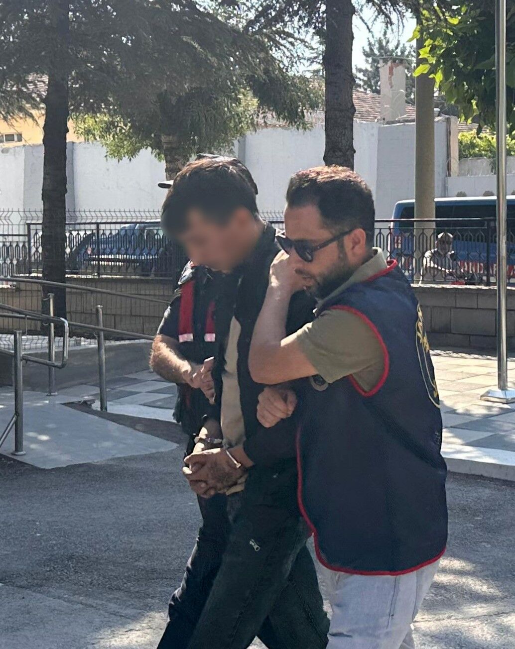 Dört Yaşındaki Oğlunu Hayattan Koparan Adam Ile 3 Gün Sonra Nikâh Masasına Oturdu (5)